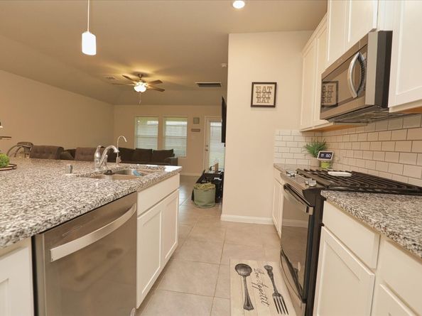 2051 W Darlington Oak Court, Conroe TX 77304