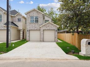 5013 Golden Forest Drive, Houston TX 77091