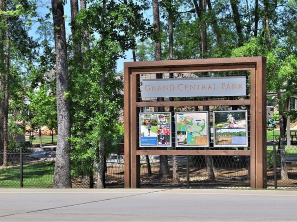 419 Mathis Lake Lane, Conroe TX 77304