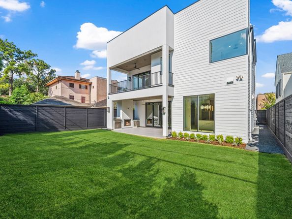 2118 Westgate Drive, Houston TX 77019