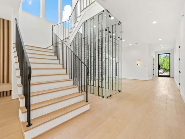 2118 Westgate Drive, Houston TX 77019