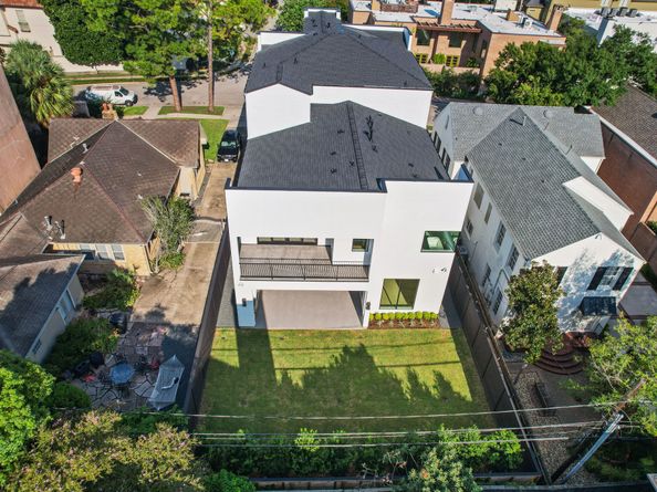 2118 Westgate Drive, Houston TX 77019