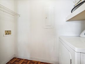 3505 Sage Road 2710, Houston TX 77056