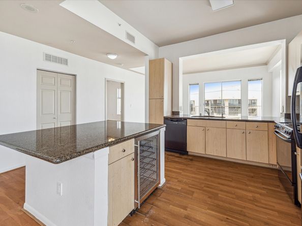 3505 Sage Road 2710, Houston TX 77056