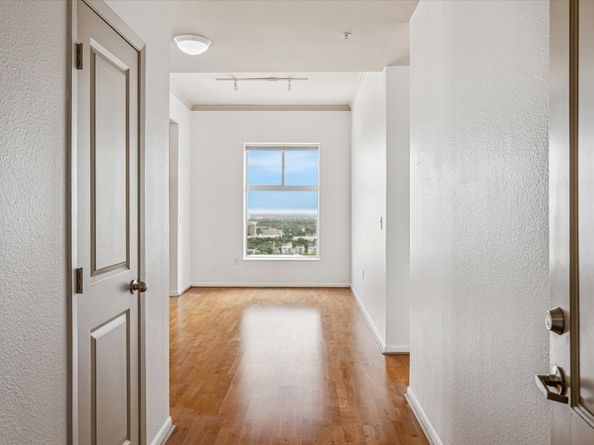 3505 Sage Road 2710, Houston TX 77056