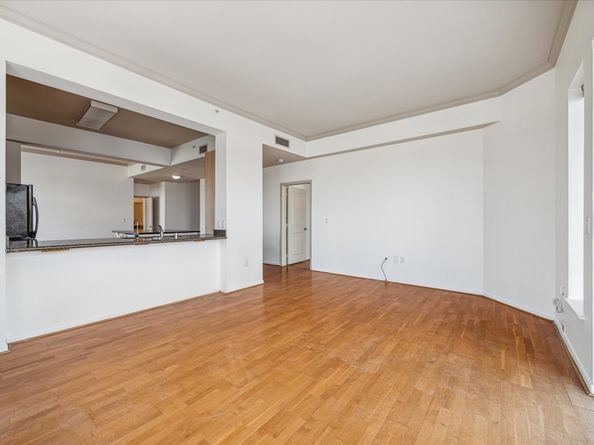 3505 Sage Road 2710, Houston TX 77056