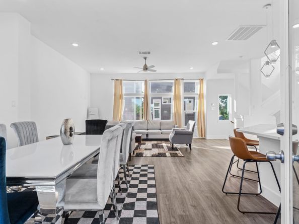 4017 Ward Street, Houston TX 77021