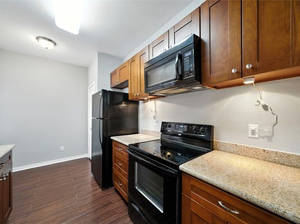 2255 Braeswood Park Drive 225, Houston TX 77030