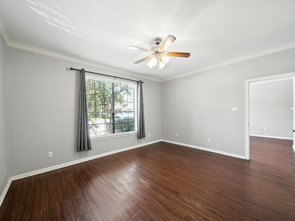 2255 Braeswood Park Drive 225, Houston TX 77030