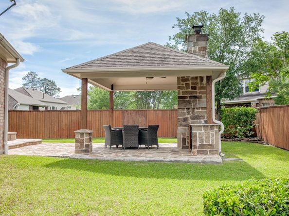 99 Buck Trail Place, Spring TX 77389