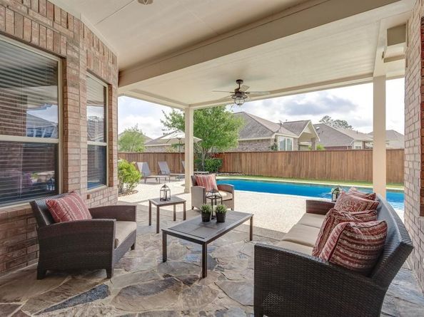 99 Buck Trail Place, Spring TX 77389