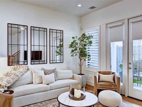 3509 Huntsford Drive, Houston TX 77008