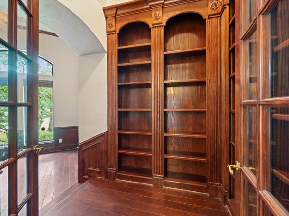 98 Northgate Drive, The Woodlands TX 77380