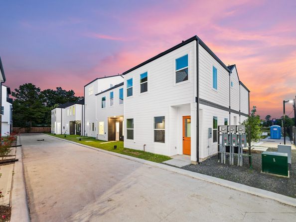 4752 Martin Hill Street, Houston TX 77018