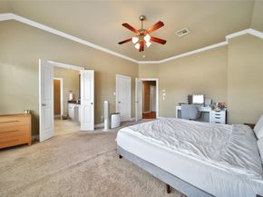 1113 Sherwood Trails, Houston TX 77043