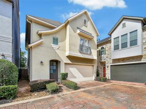 1113 Sherwood Trails, Houston TX 77043