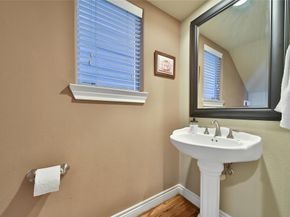 1113 Sherwood Trails, Houston TX 77043