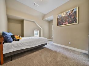 1113 Sherwood Trails, Houston TX 77043