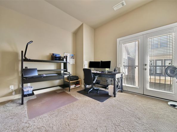 1113 Sherwood Trails, Houston TX 77043