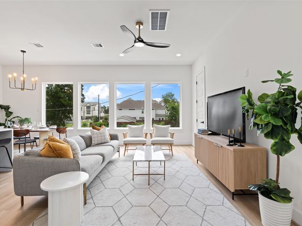 6908 England Street, Houston TX 77021