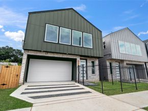 6908 England Street, Houston TX 77021