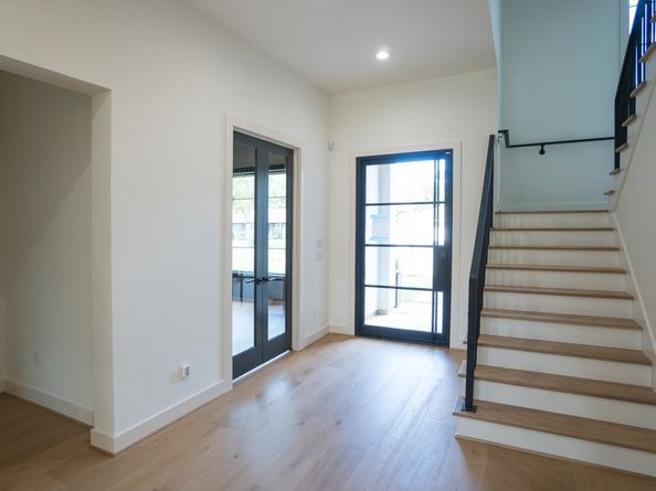 7214 Blandford Lane, Houston TX 77055