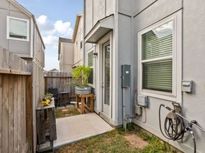 9810 Falling Fern Lane, Houston TX 77080