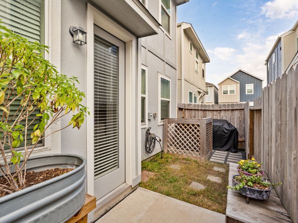 9810 Falling Fern Lane, Houston TX 77080