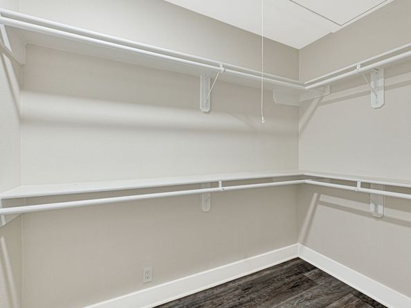 9434 E Avenue K, Houston TX 77012