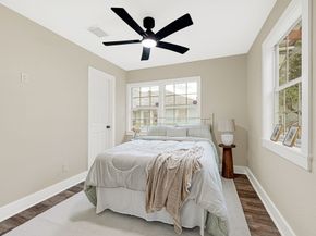 9434 E Avenue K, Houston TX 77012