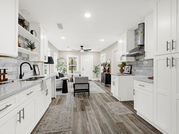 9434 E Avenue K, Houston TX 77012