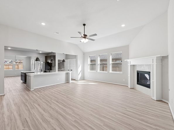 32402 Magnolia Glen Lane, Waller TX 77484