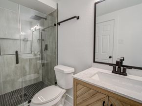 1939 Woodvine Drive, Houston TX 77055