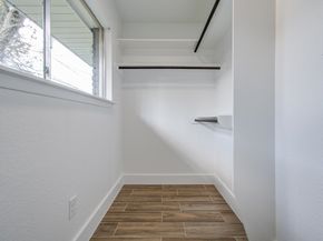 1939 Woodvine Drive, Houston TX 77055