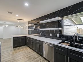 1939 Woodvine Drive, Houston TX 77055