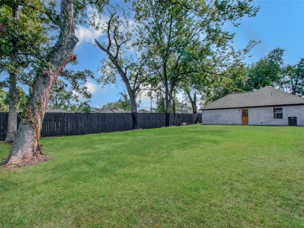 1909 Melbourne Street, Houston TX 77026