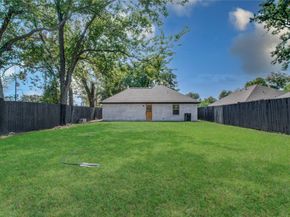 1909 Melbourne Street, Houston TX 77026