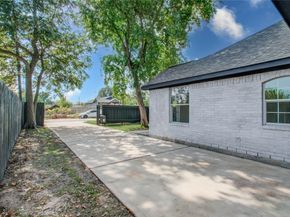 1909 Melbourne Street, Houston TX 77026
