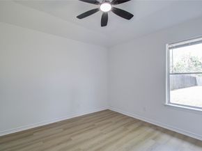 1909 Melbourne Street, Houston TX 77026