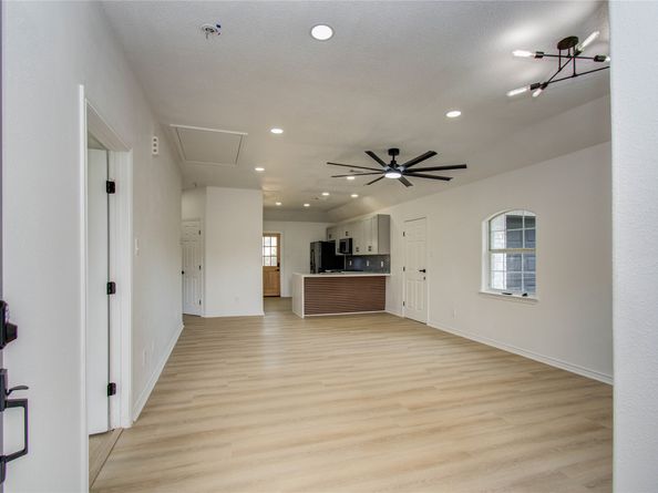 1909 Melbourne Street, Houston TX 77026