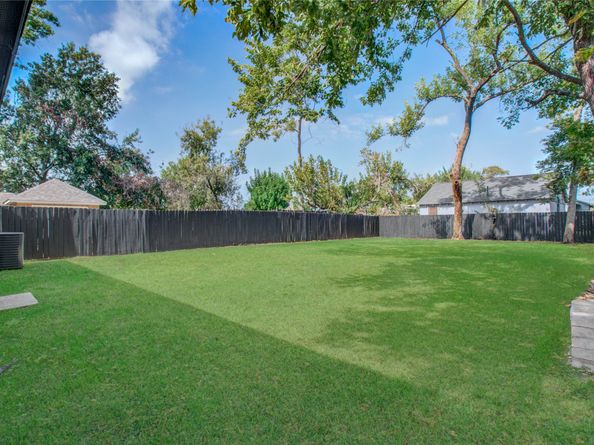 1909 Melbourne Street, Houston TX 77026