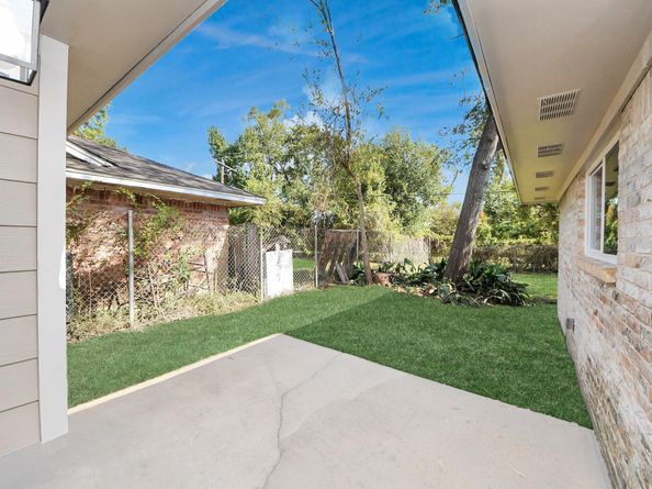 9606 Guest Street, Houston TX 77078