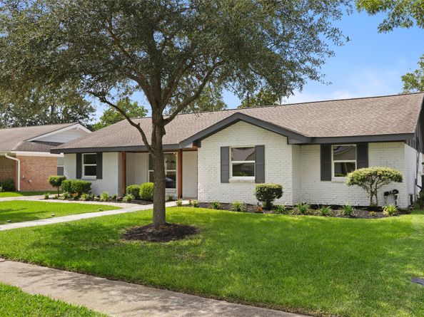 5514 Cheena Drive, Houston TX 77096