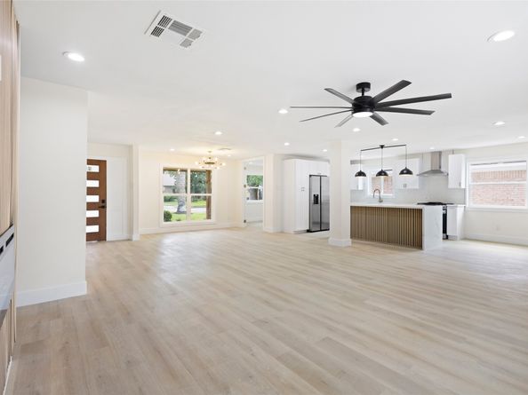 5514 Cheena Drive, Houston TX 77096