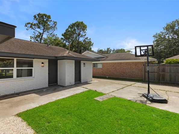 5514 Cheena Drive, Houston TX 77096