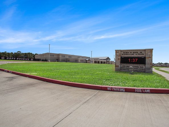 16862 Short Pines Drive, Conroe TX 77302