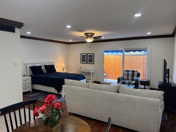 2701 Bellefontaine Street A26, Houston TX 77025