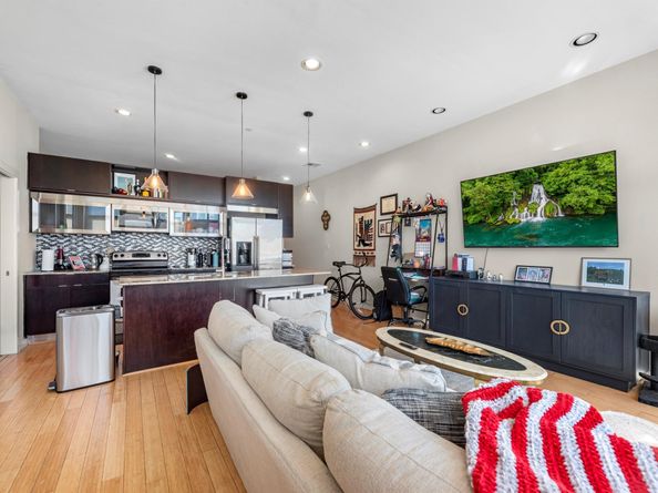 1406 Columbus St Street 303, Houston TX 77019