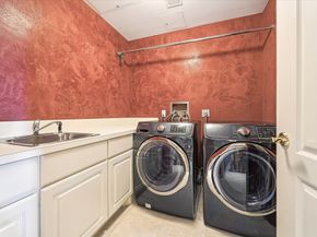 1000 Uptown Park Boulevard 93, Houston TX 77056