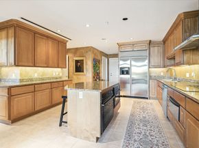 1000 Uptown Park Boulevard 93, Houston TX 77056